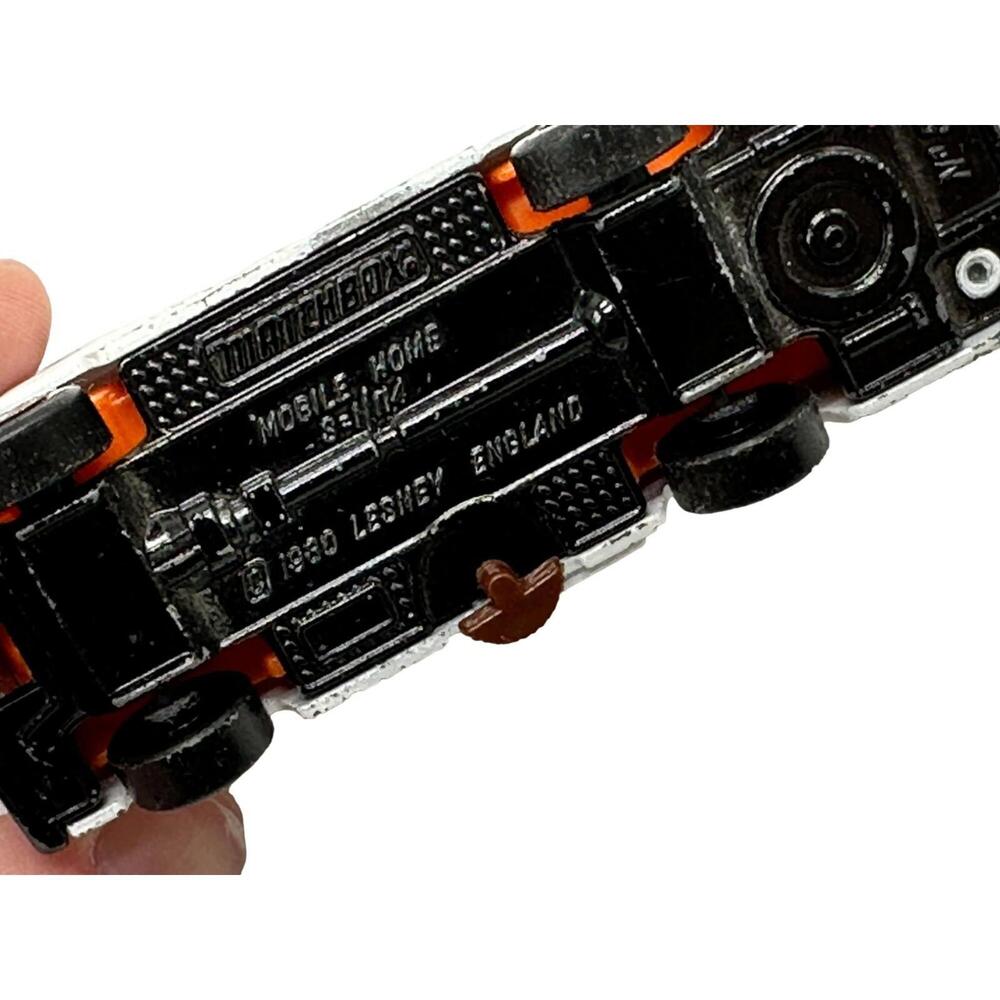 Vintage Matchbox Lesney 1980 Collectible Mobile Home RV No. 54 Made in England - Picture 9 of 9